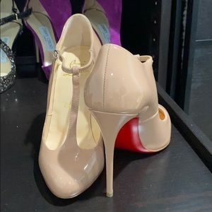 Authentic almost brand new nude t-strap Louboutins